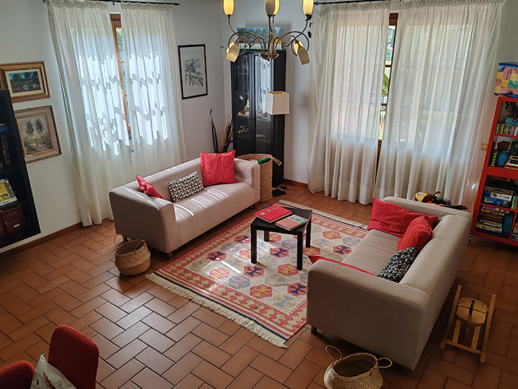 La rondine pisa - livingroom